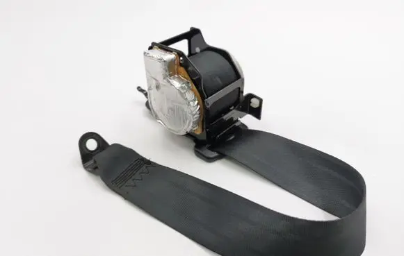 Mazda 3 II Rear seatbelt T89506T E40643033