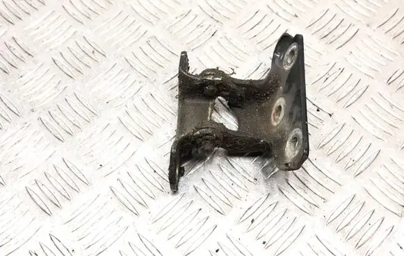 Land Rover Discovery Rear door upper hinge 