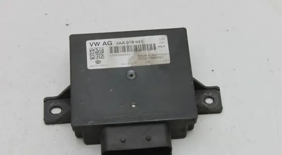 Volkswagen PASSAT CC Power management control unit 3AA919041