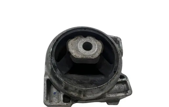 Mercedes-Benz A W169 Engine mount bracket A1692400618