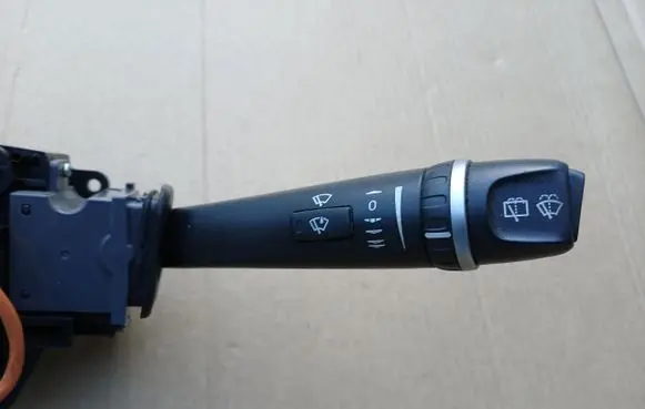 Volvo XC90 Headlight wiper switch 