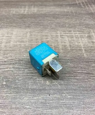Toyota Corolla Verso AR10 Other relay 9098704010 1567002230
