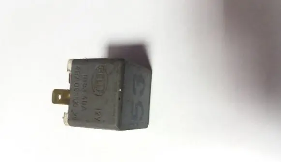 Audi A6 S6 C5 4B Other relay 141951253B