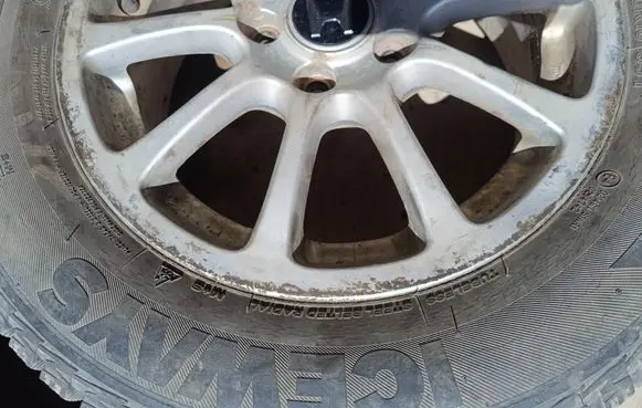 R16 alloy rim