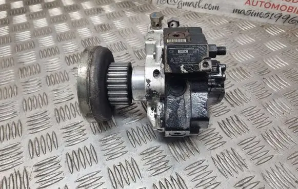 Audi A6 S6 C6 4F Fuel injection high pressure pump 059130755E