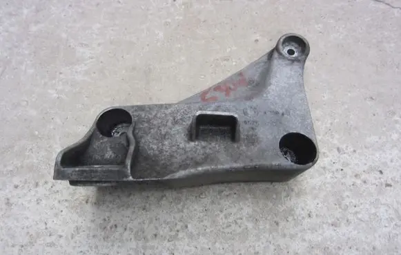 BMW 5 E39 Other engine bay part 22116750441