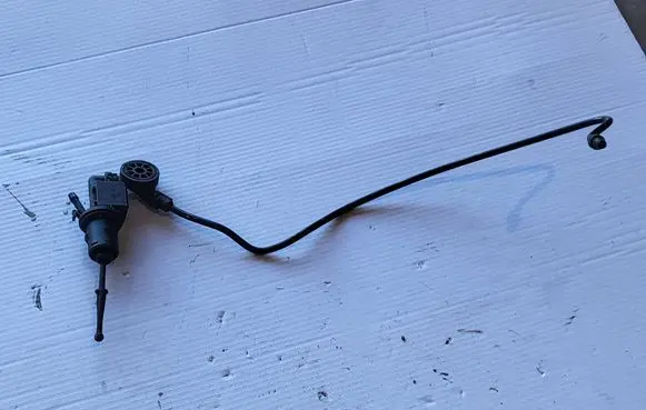Volkswagen Sharan Clutch slave cylinder 3C0721388J