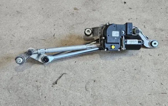 Ford Mustang VI Front wiper linkage and motor GR3B17500BA W000068553