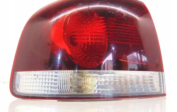 Volkswagen Touareg I Rear/tail lights 7L6945095R