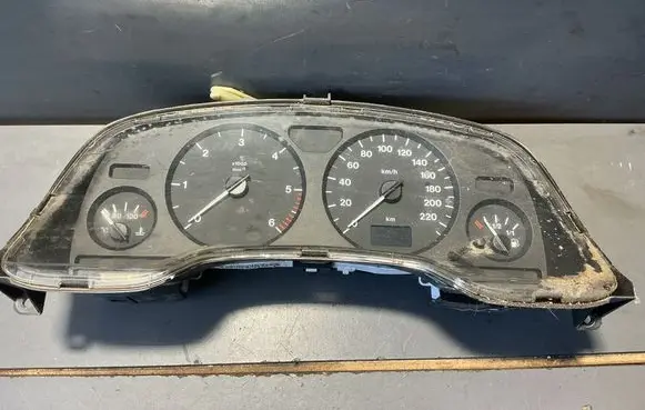 Opel Zafira A Speedometer (instrument cluster) 24419561