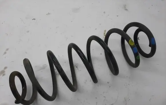 Opel Mokka B Rear coil spring