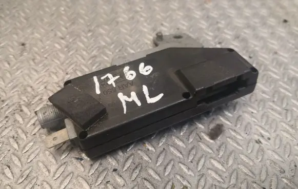 Mercedes-Benz ML W163 Aerial antenna amplifier 1638200089