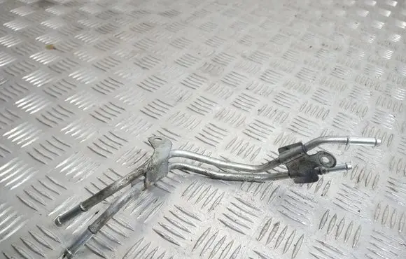 Mitsubishi Lancer VIII Engine coolant pipe/hose