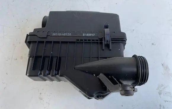 KIA Rio Air filter box 28110H8120
