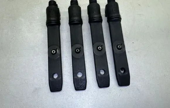 Opel Zafira A Fuel injector GMF4