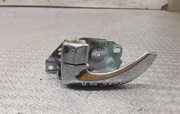KIA Sorento Rear door interior handle