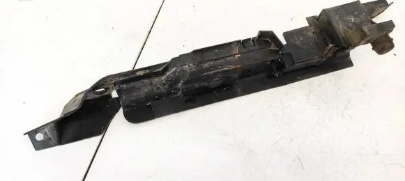 Headlight/headlamp mounting bracket