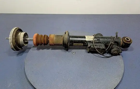 BMW 7 F01 F02 F03 F04 Rear shock absorber/damper 6796927
