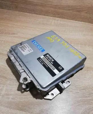 BMW 5 E34 Engine control unit/module ECU 2244735 0281001184
