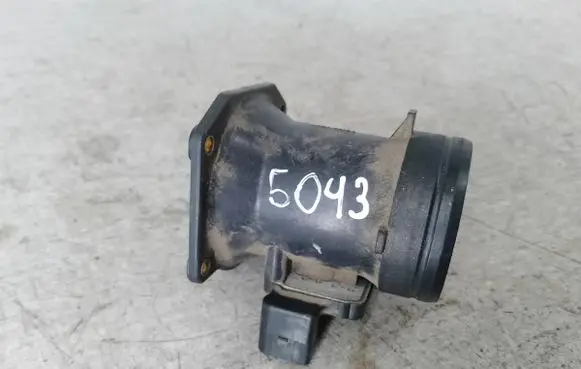 Volkswagen Golf IV Mass air flow meter 06A906461B