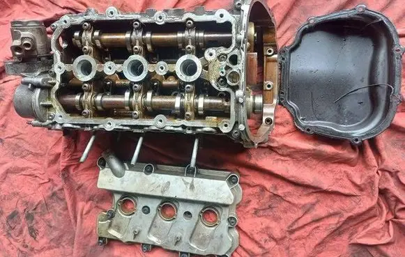 Audi Q7 4L Engine head 06E103404M