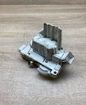 Front door lock
