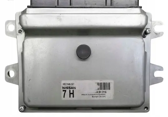 Nissan Juke I F15 Engine control unit/module MEC940360