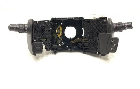 Wiper turn signal indicator stalk/switch
