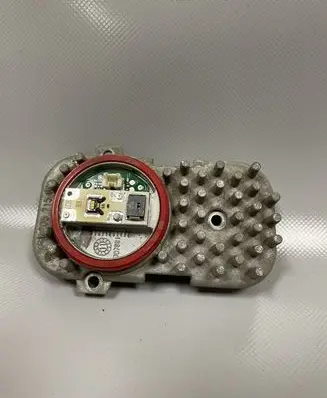 BMW X5 F15 Headlight ballast module Xenon 1305715084 1901122933 12VRL8WA08W