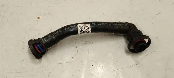 Volkswagen Taigo Breather hose/pipe 05C133252AF 05C133252