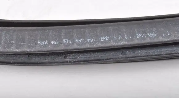 Bentley Bentayga Front door rubber seal LEWY