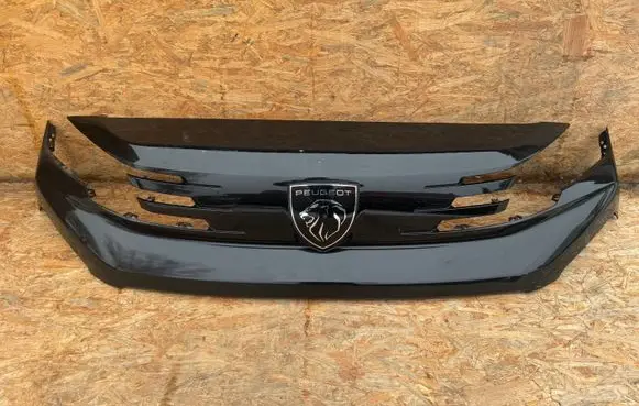 Peugeot Expert Front bumper upper radiator grill 9849400680