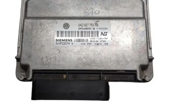 Volkswagen Touareg I Transfer box differential control unit 0AD927755AB 5WP22074