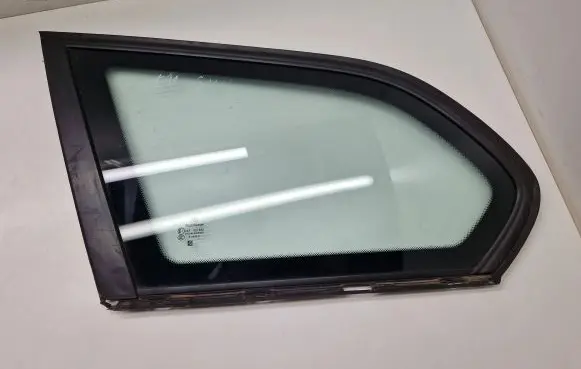 BMW 3 E90 E91 Rear side window 7119953