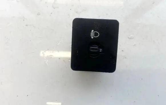 Renault 19 Headlight level height control switch 7700817598