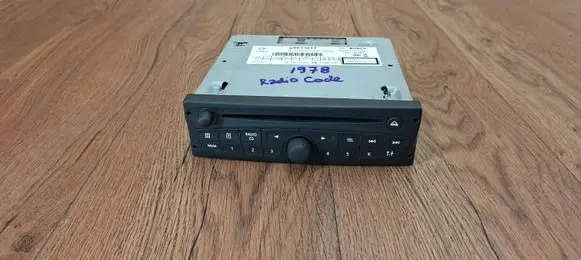 Renault Espace - Grand espace IV Radio/CD/DVD/GPS head unit 281152828R