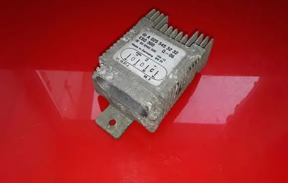 Mercedes-Benz A W168 Coolant fan relay A0255453232 898940000 ESG300