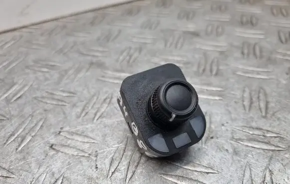 Audi A4 S4 B8 8K Wing mirror switch 8K0959565