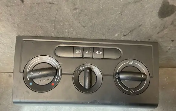 Audi A3 S3 A3 Sportback 8P Climate control unit 8P0863263 8P0863263C
