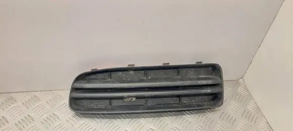Skoda Octavia Mk1 (1U) Front bumper lower grill 1U0807367C