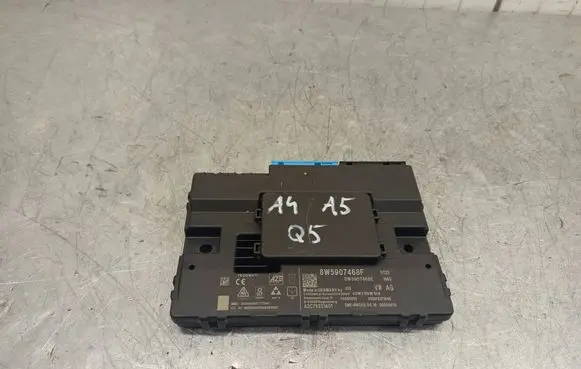 Audi A4 S4 B9 8W Gateway control module 8W5907468F 8W5907468E