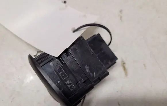 Citroen C3 Electric window control switch