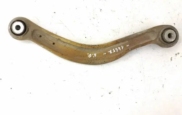Mercedes-Benz C W204 Rear control arm 2043501506 2053506103