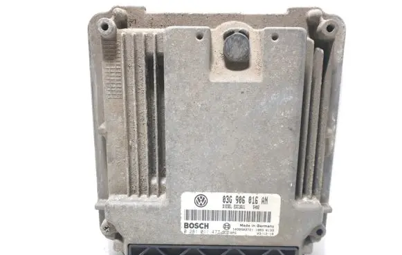 Volkswagen Golf V Engine control unit/module