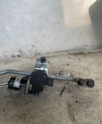 Skoda Karoq Front wiper linkage and motor 576955113A