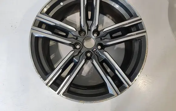BMW 8 G14 R19 alloy rim 8090020