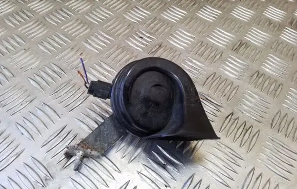 BMW 3 E46 Horn signal E9703881157