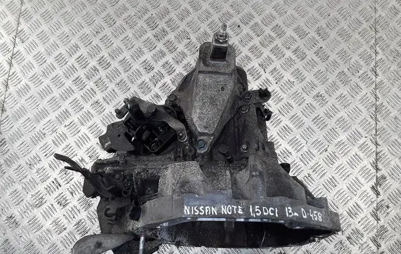 Nissan Note (E11) Manual 5 speed gearbox 320101284R