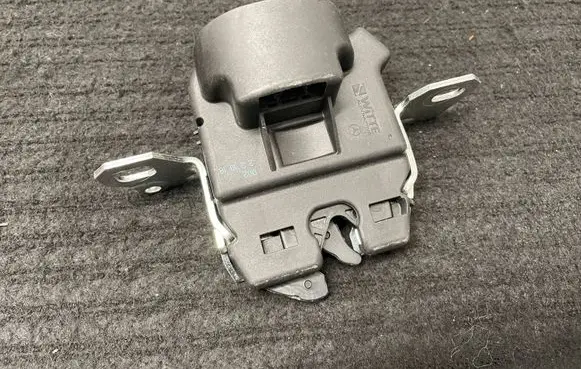 Mercedes-Benz E W238 Seat back rest lock catch 