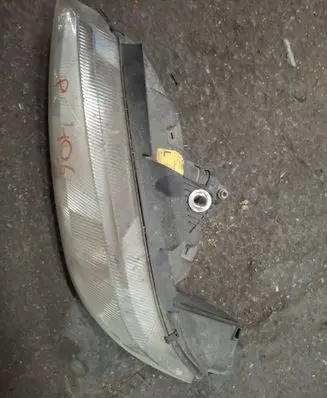 Peugeot 406 Headlight/headlamp 301037021 9616251380